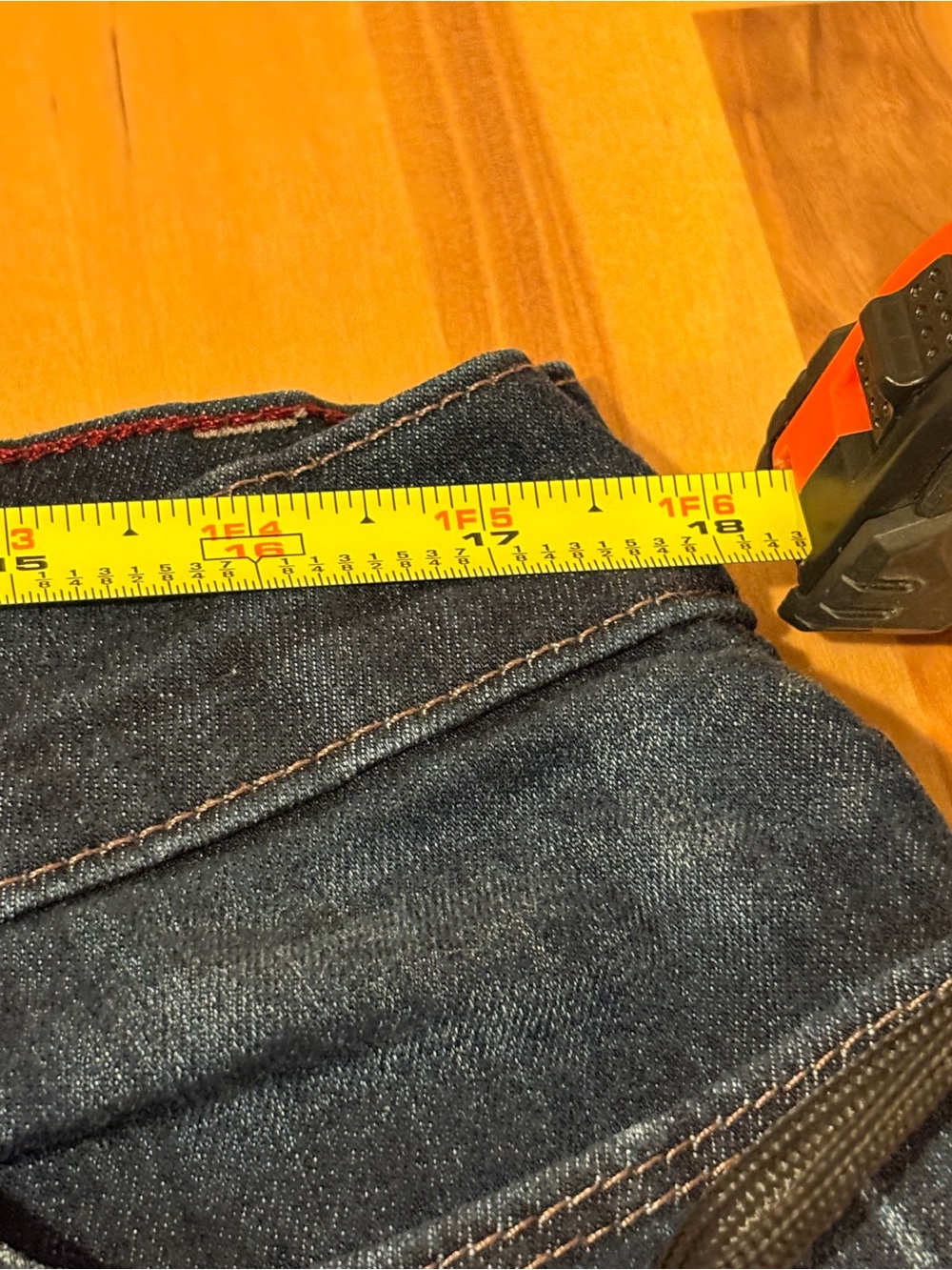 Liz Claiborne Boyfriend Jeans Size 14 - Picture 6 of 6